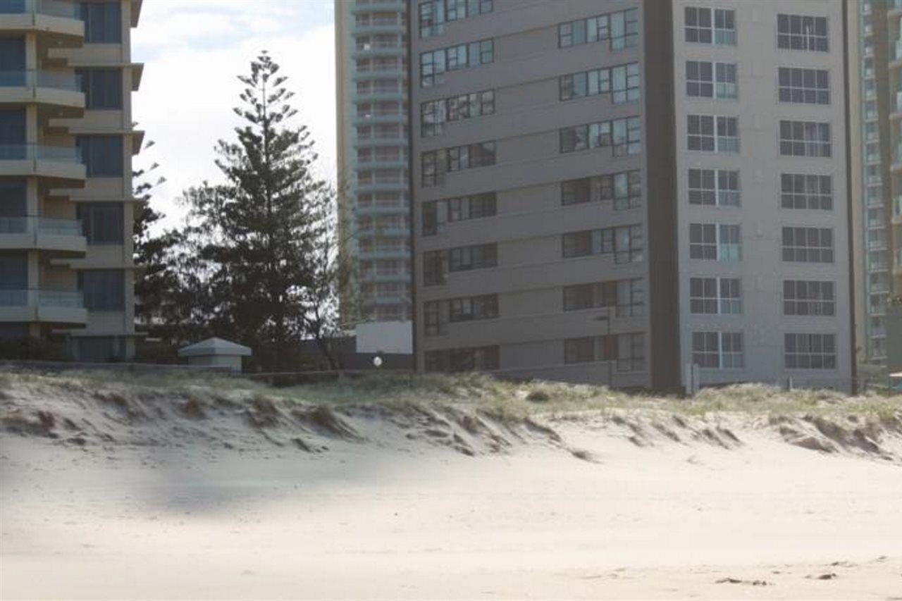 President Holiday Apartments - Absolute Beachfront 黄金海岸 外观 照片