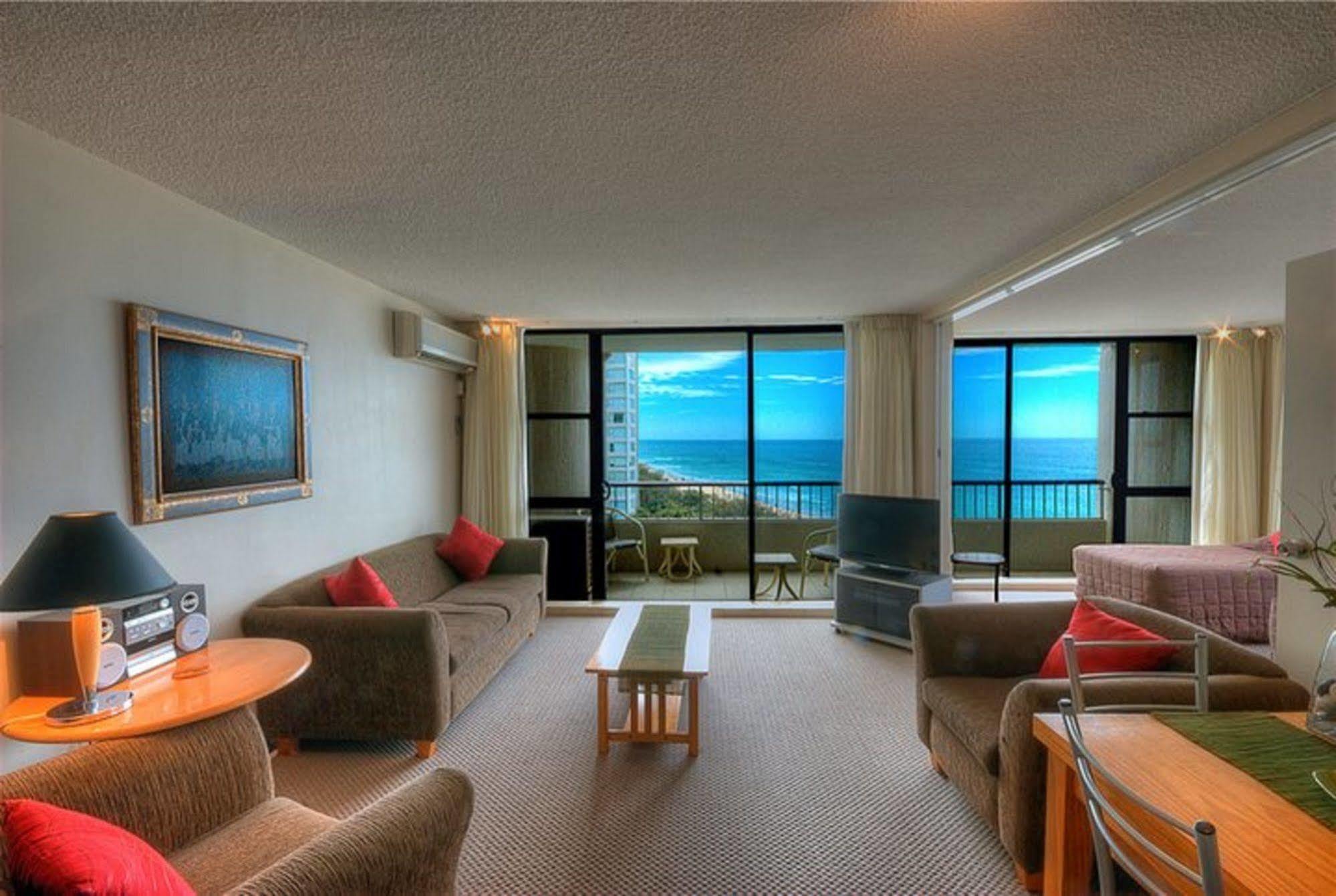 President Holiday Apartments - Absolute Beachfront 黄金海岸 外观 照片