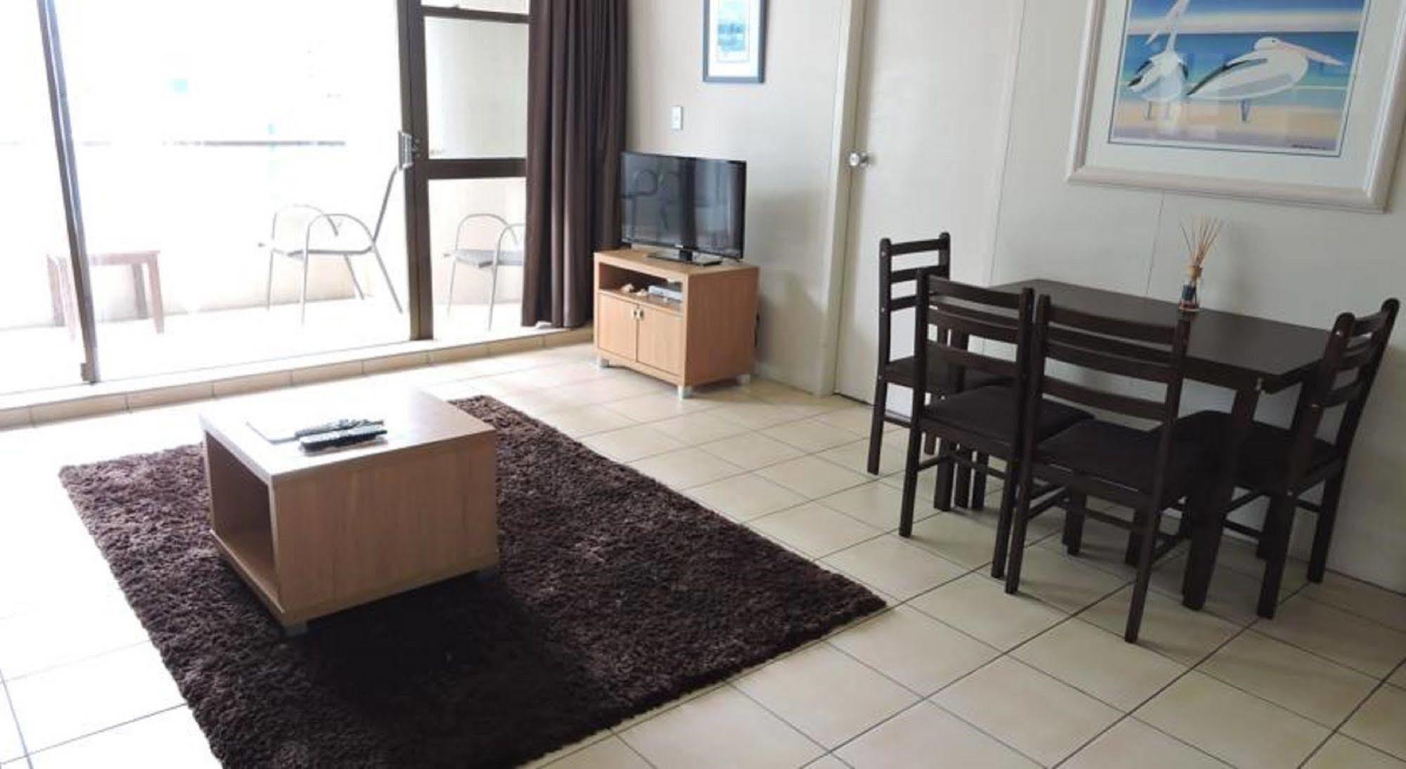 President Holiday Apartments - Absolute Beachfront 黄金海岸 外观 照片